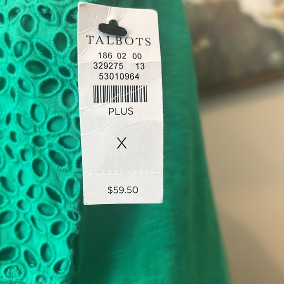 New Talbots green cotton top with eyelet accent - Picture 4 of 5